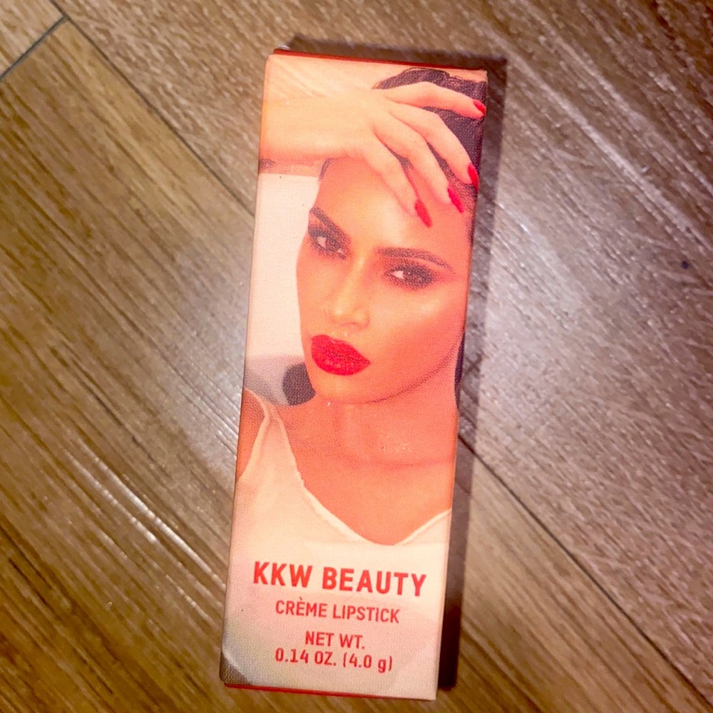 KKW beauty Crème Lipstick